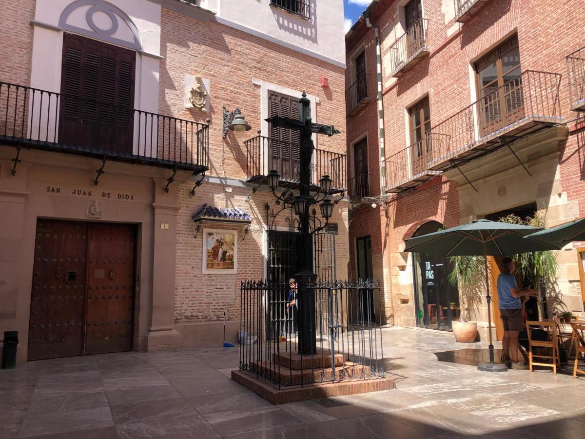 Apartamento La Gitana Y El Rey Sol Málaga Exterior foto