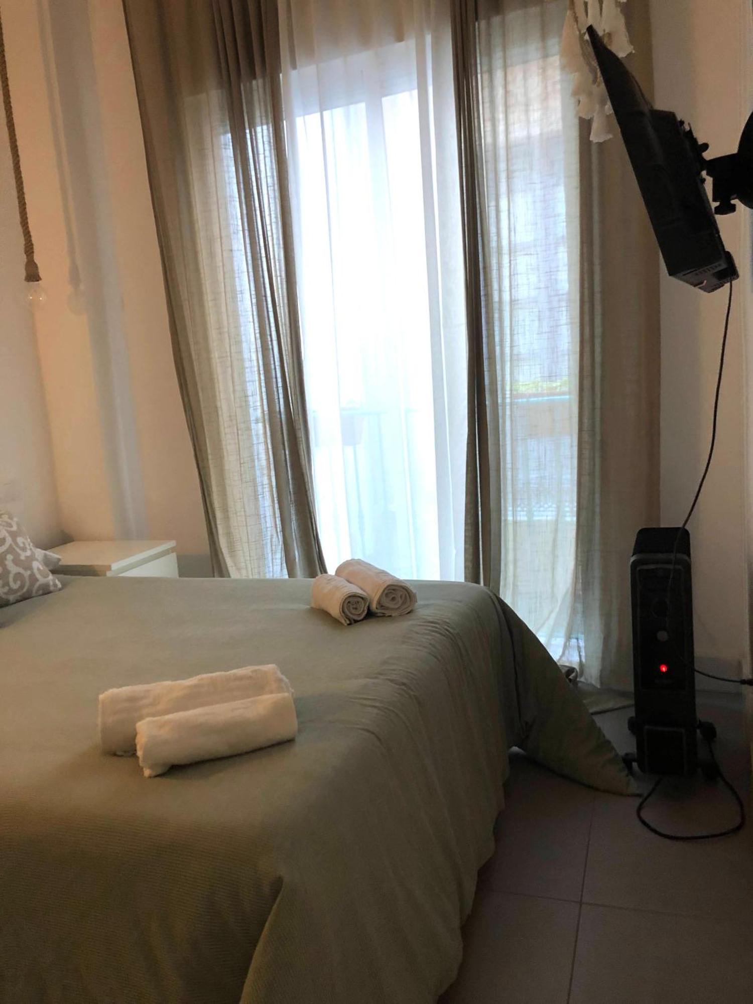 Apartamento La Gitana Y El Rey Sol Málaga Exterior foto