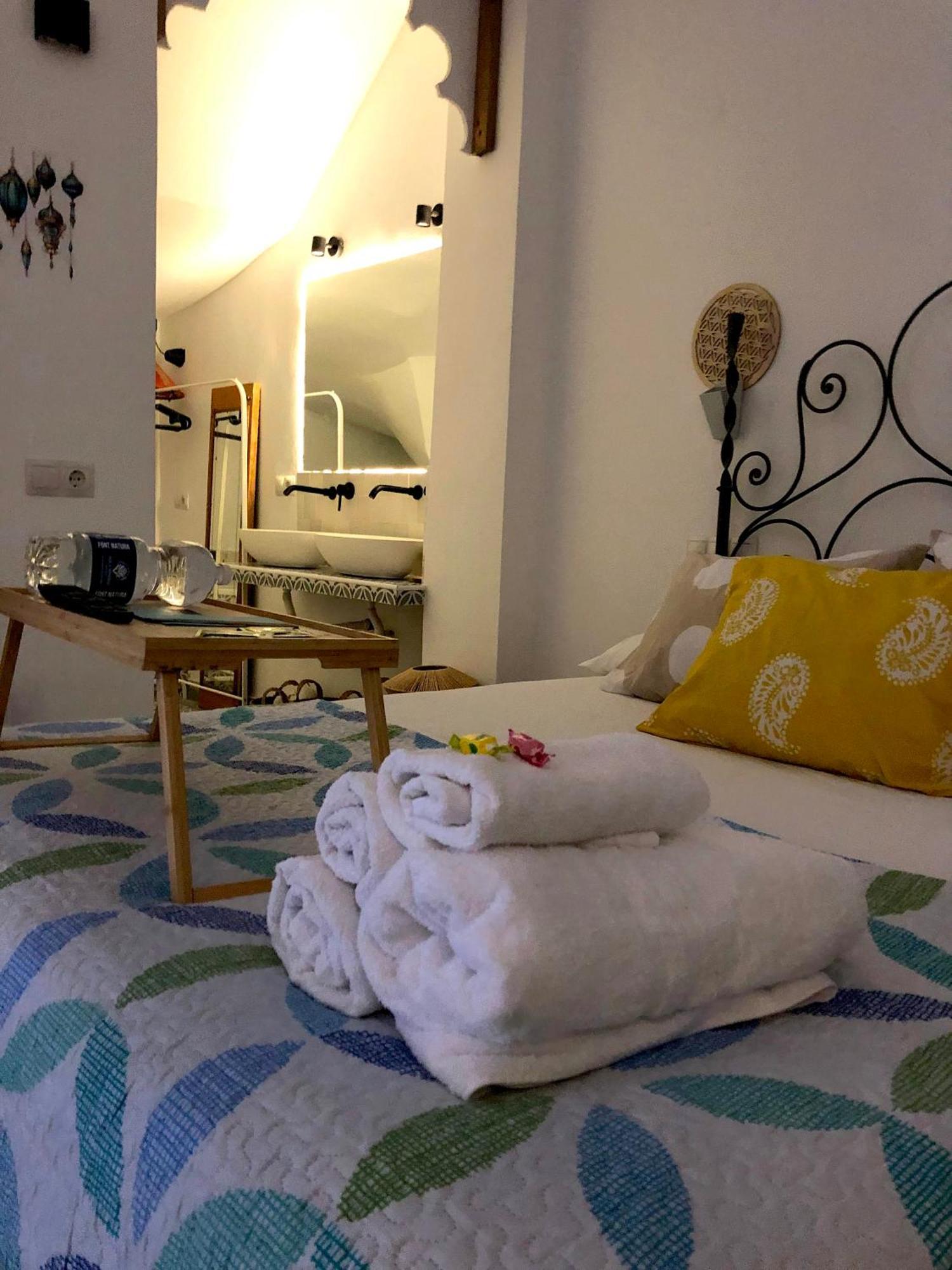 Apartamento La Gitana Y El Rey Sol Málaga Exterior foto