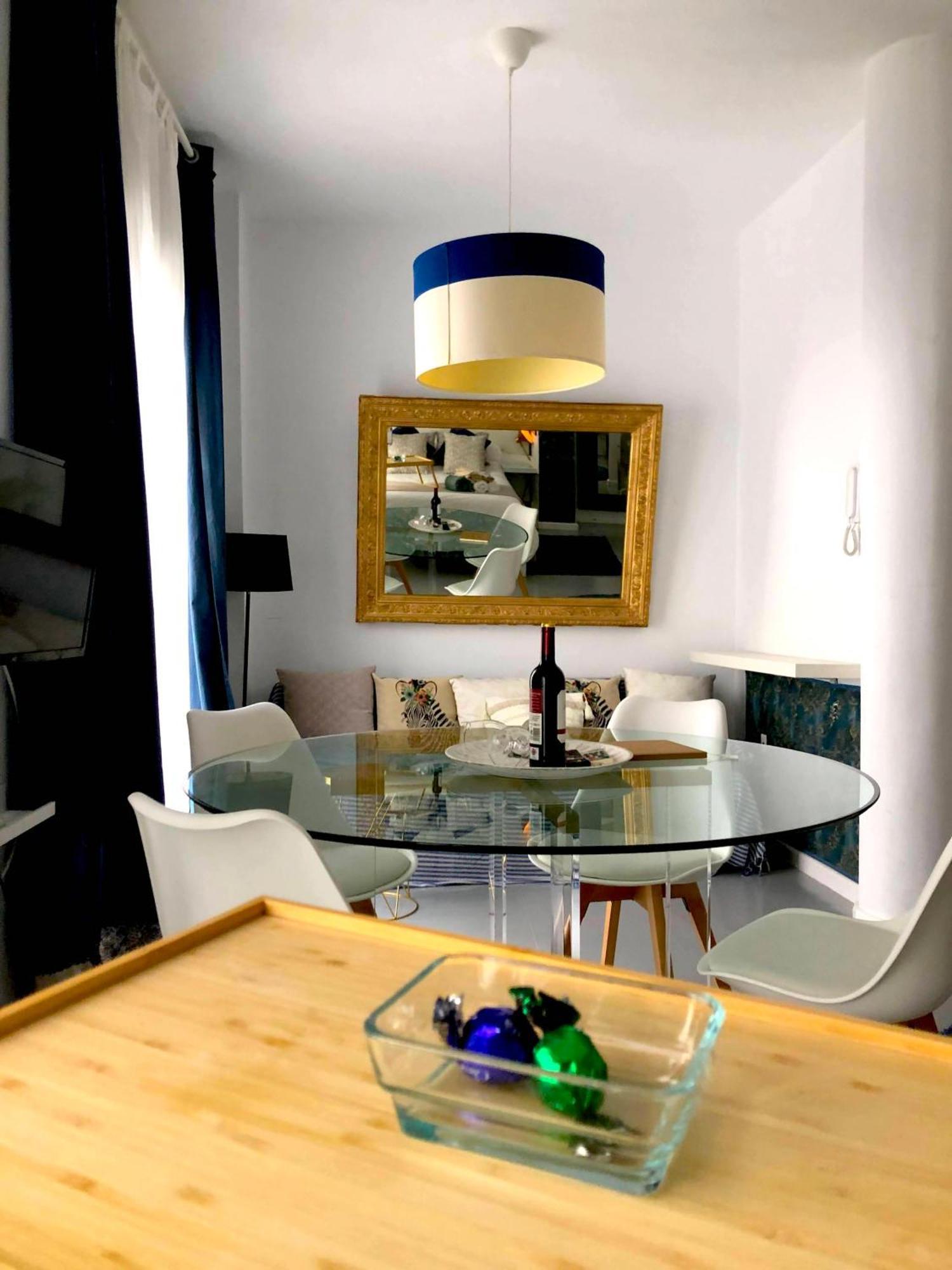 Apartamento La Gitana Y El Rey Sol Málaga Exterior foto
